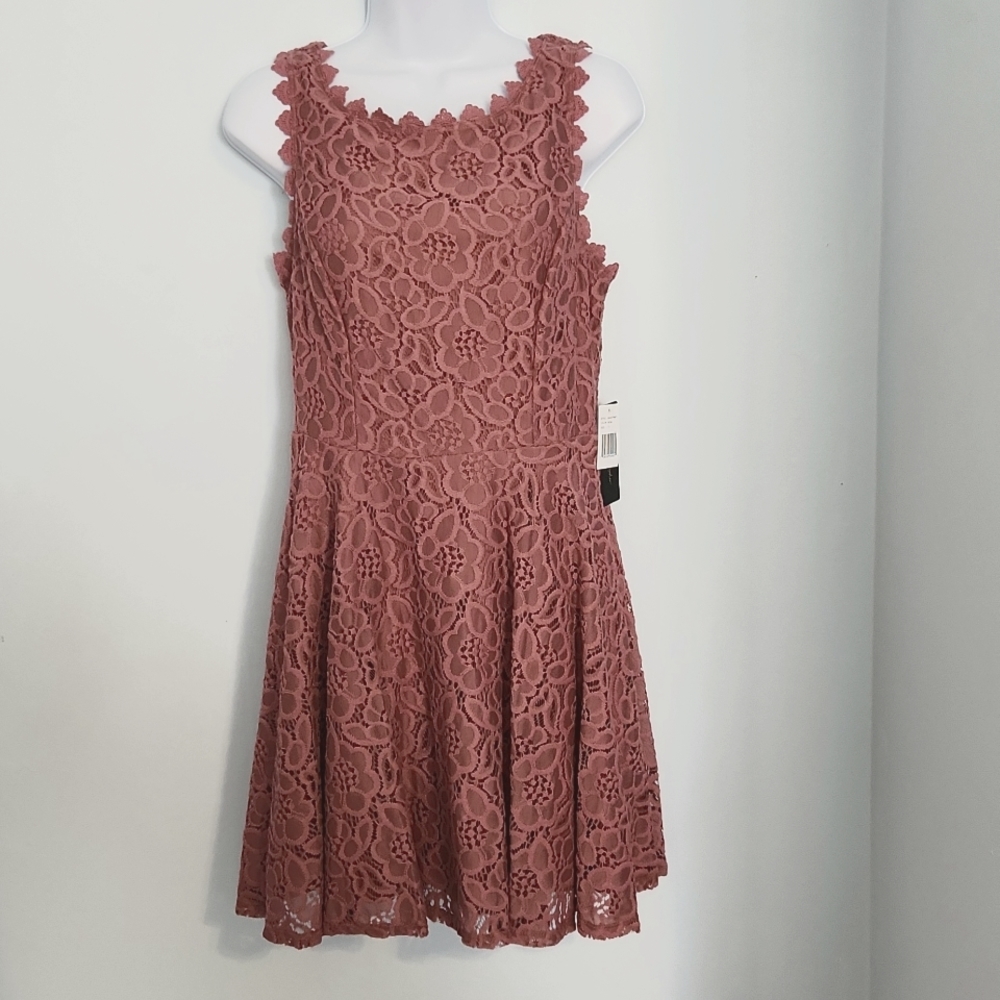 NWT Jodi Kristopher lace dusty rose colored dress from Dillard's. Sz Jr 11.